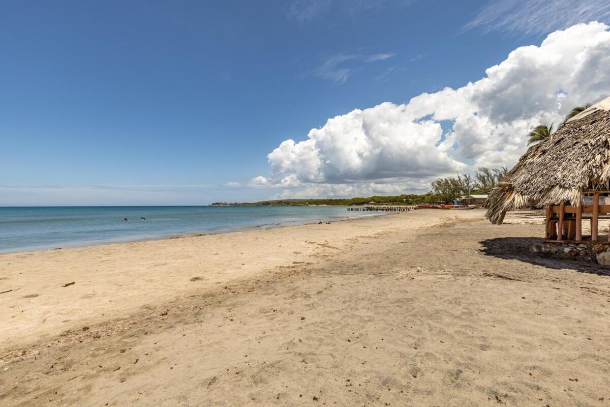 Rockside - Oceanfront Paradise With Stunning Views