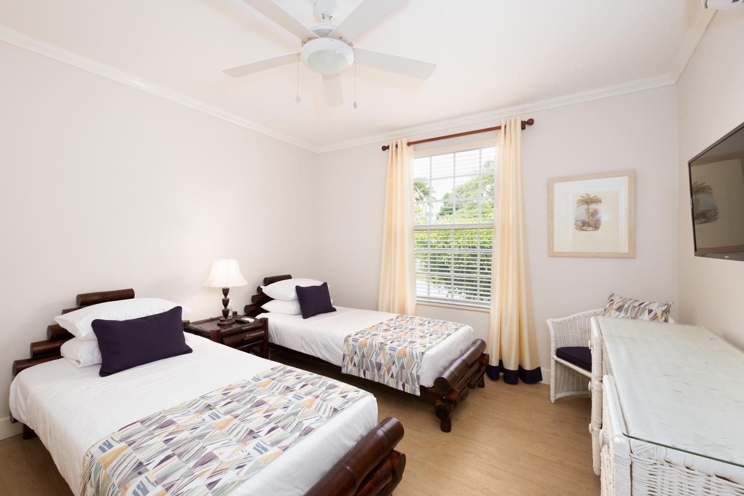Jamaica Time Driftwood At Sea Palms 3br 3ba In Ocho Rios With Pool And Front With Views Only 10 Mins From Ochi Intl Airport Direct Flight From Miami Apartment