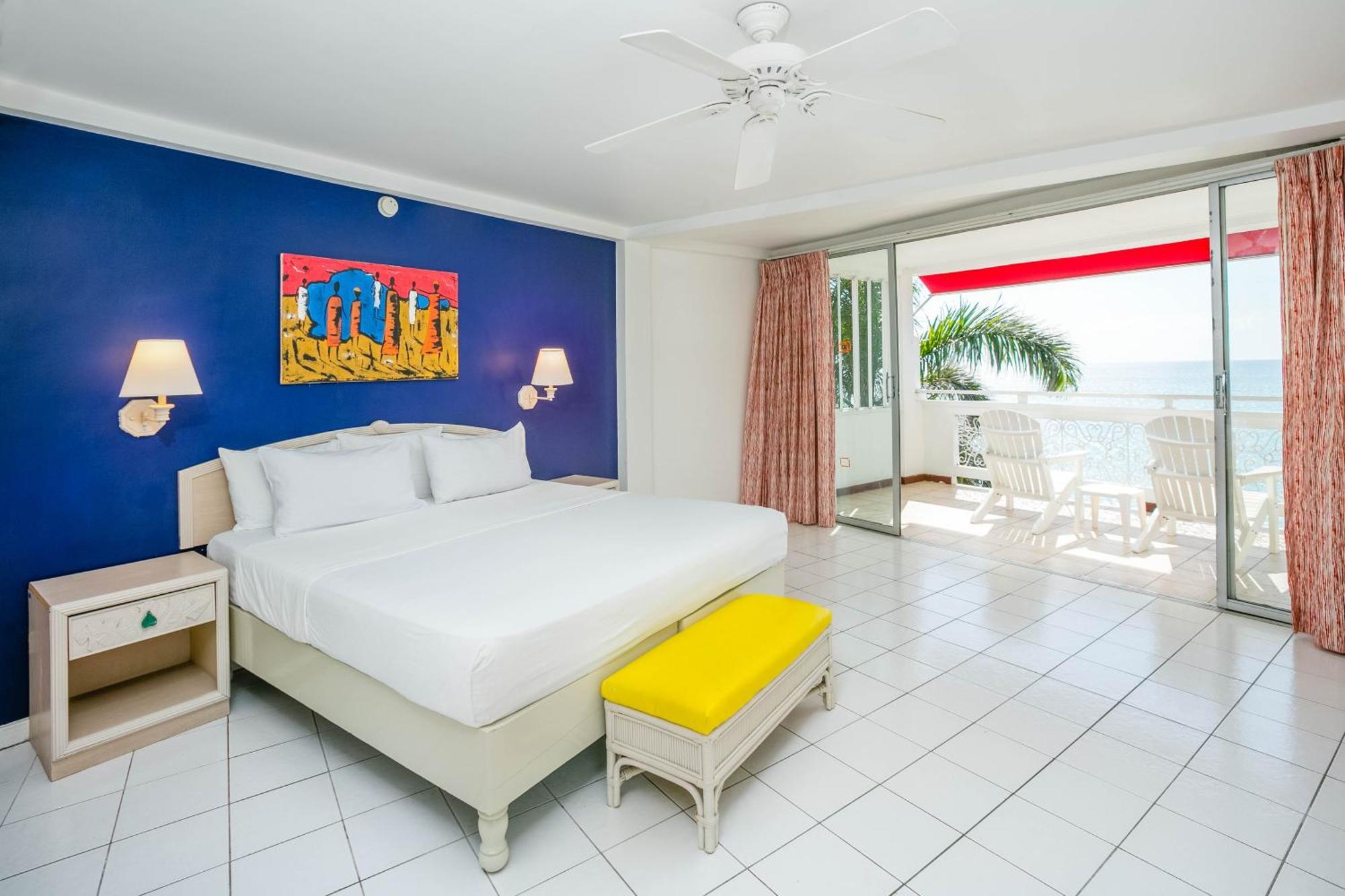 Grand Decameron Montego Beach, A Trademark Resort 3*