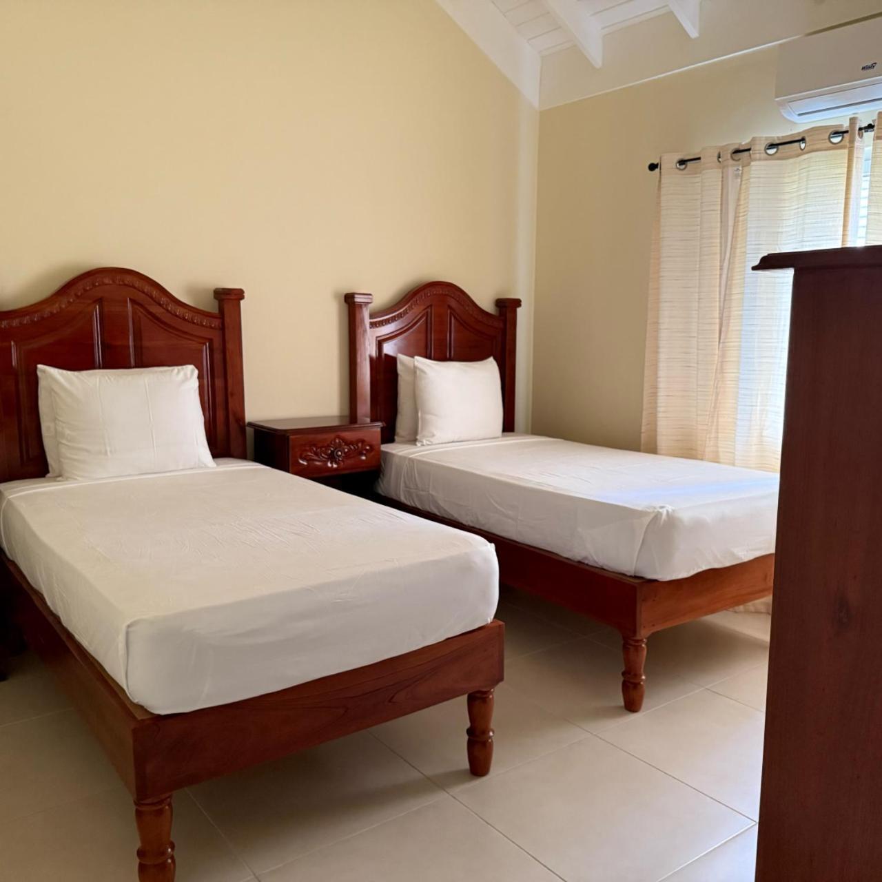 Jamnick Vacation - Richmond, St Ann, Jamaica Apartahotel *