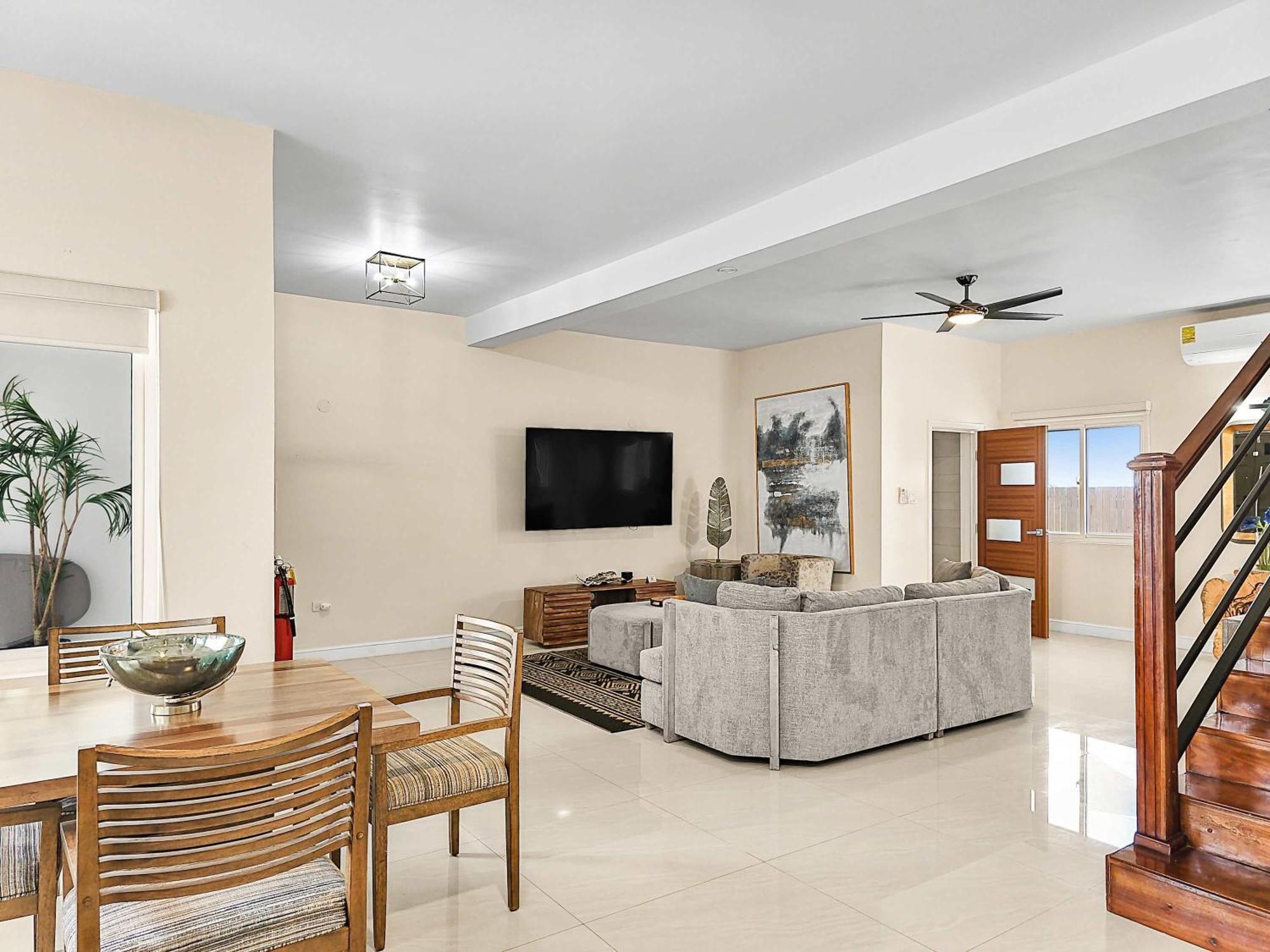Hospitality Expert Bts 2 - Pool & Chef Holiday home