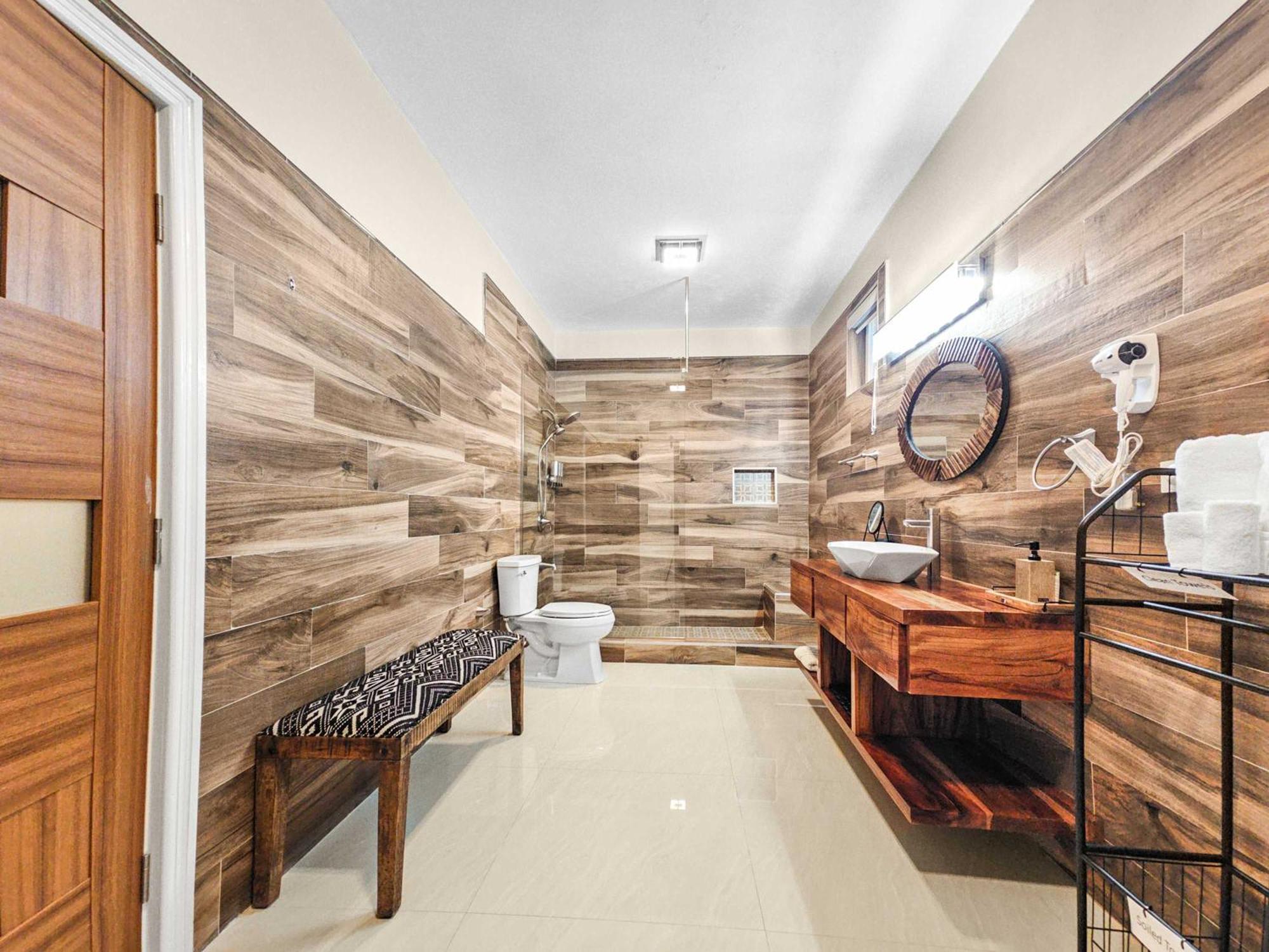 Hospitality Expert Bts 10br Pool