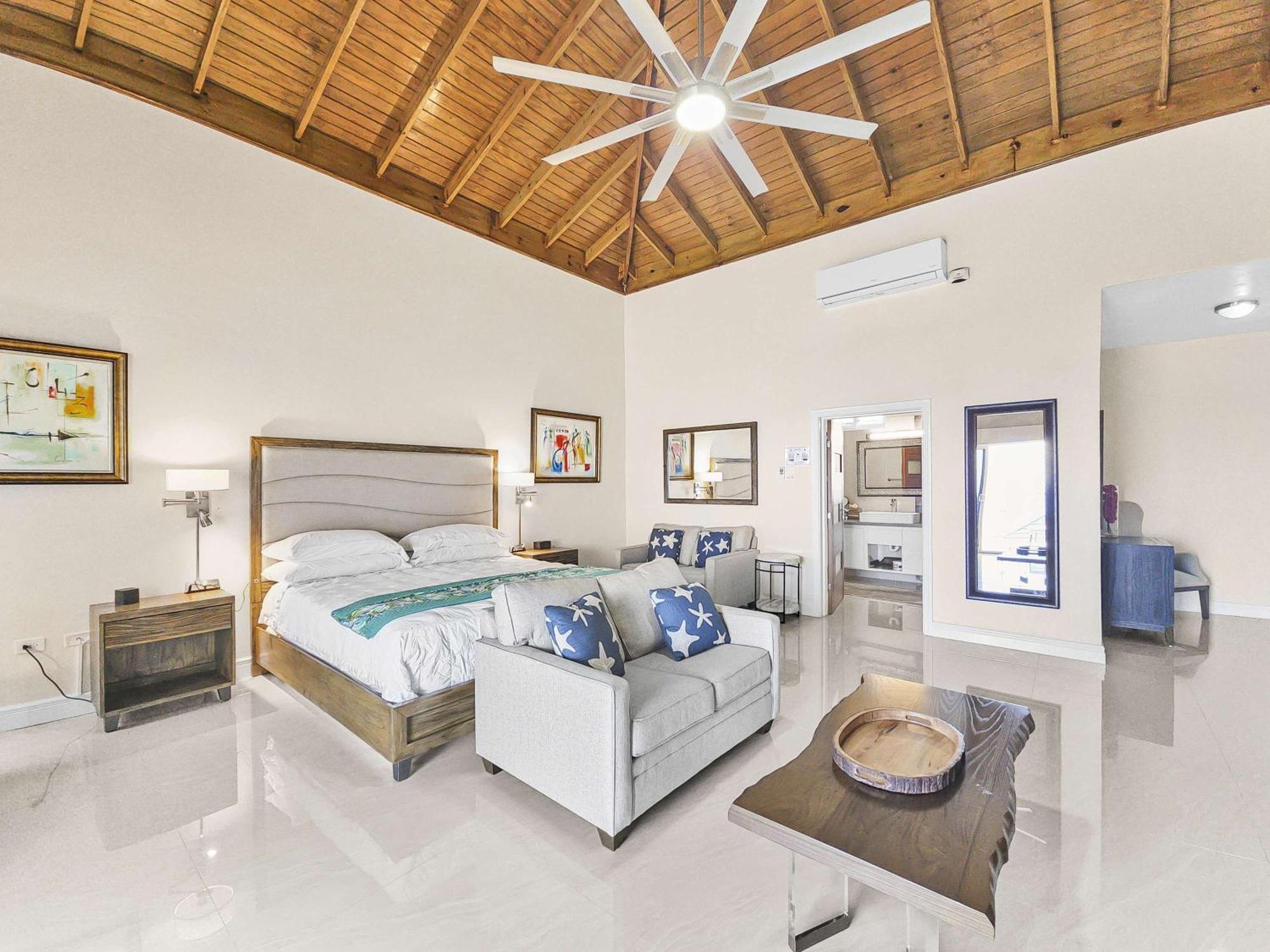 Villa Hospitality Expert Bts 10br Pool *