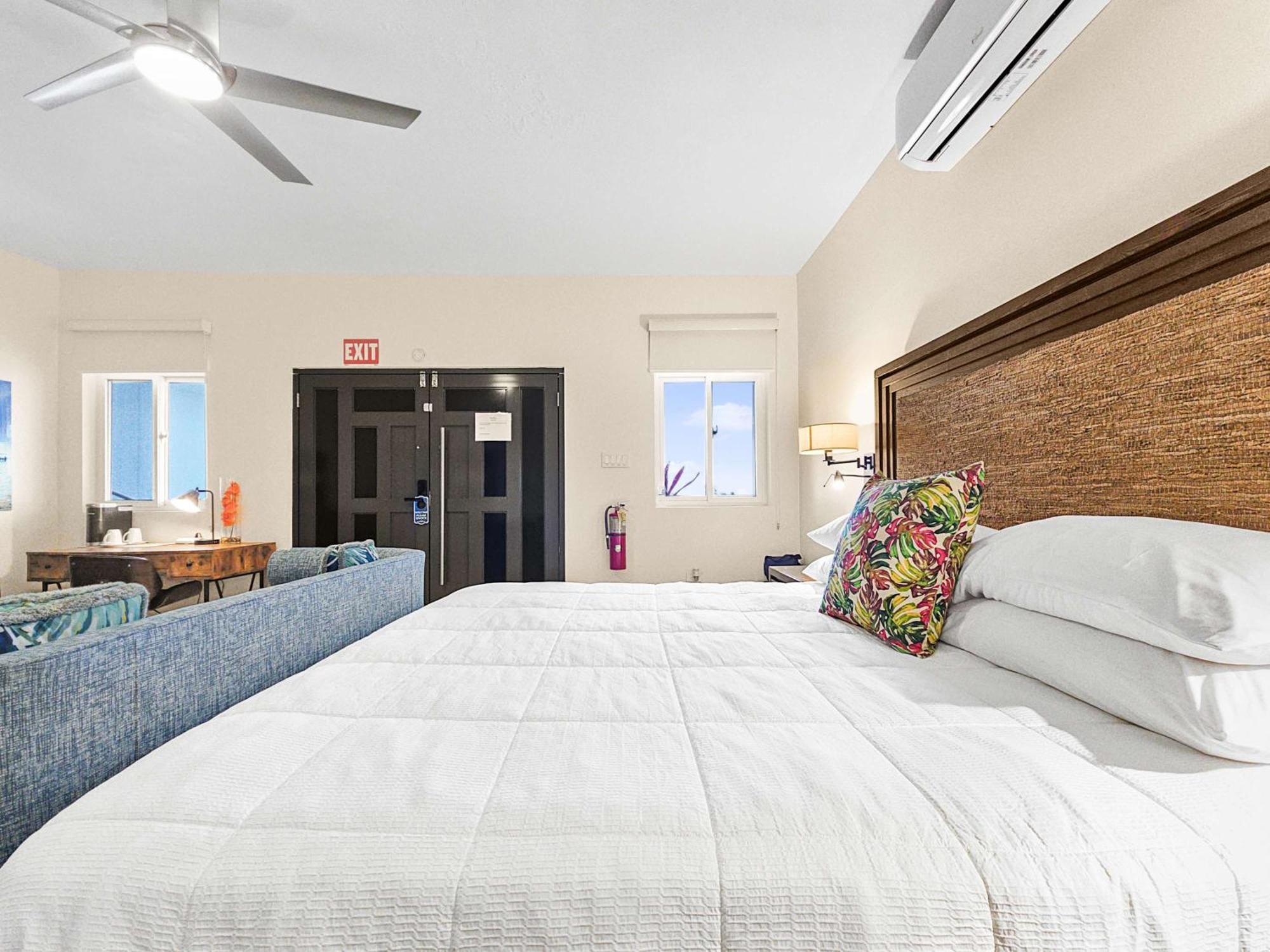Hospitality Expert Bts 10br Pool * Montego Bay