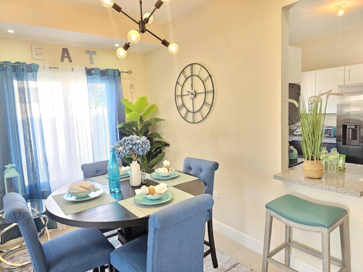 Сasa de vacaciones Sunny-shore Hideaway