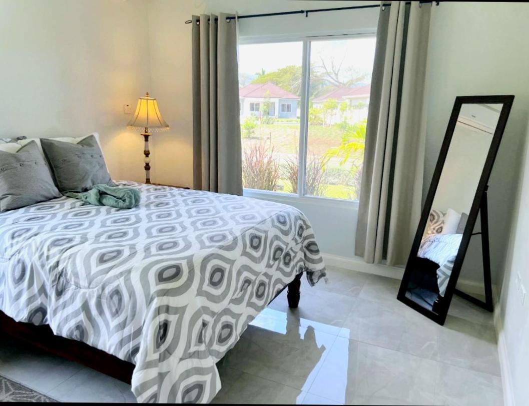 Private Peaceful Style Cool Water Escape Near Ocho Rios Holiday park