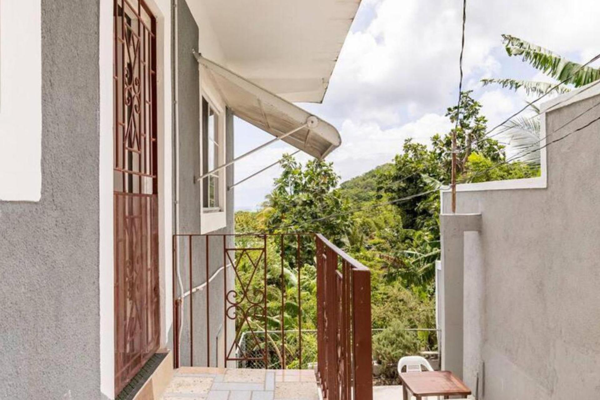 Housesleeps3-Seaview-Ac-Parking-2Br-Nearbluelagoon Apartment Port Antonio