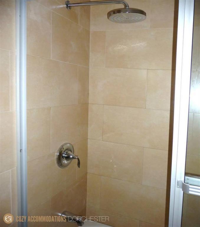 Cozy - Dorchester Line Apartamento Kingston