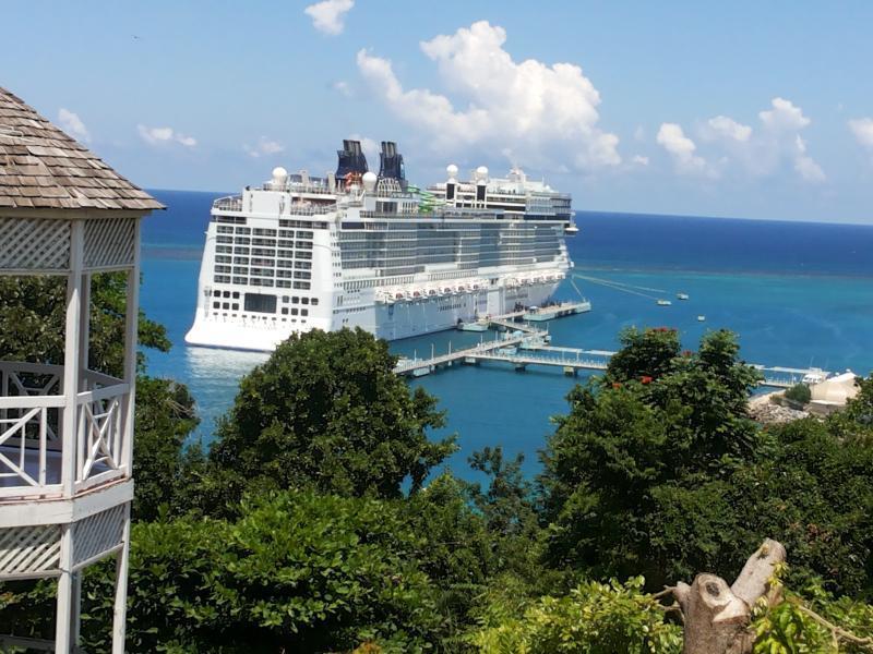 Chill On The Hill Apartment Ocho Rios