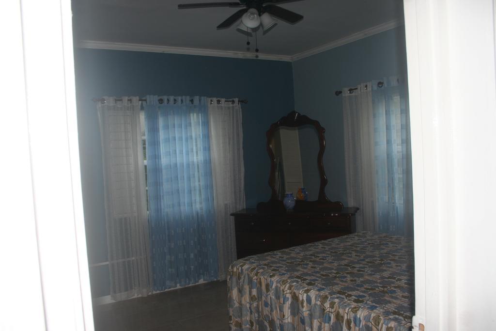The Emerald * Boscobel