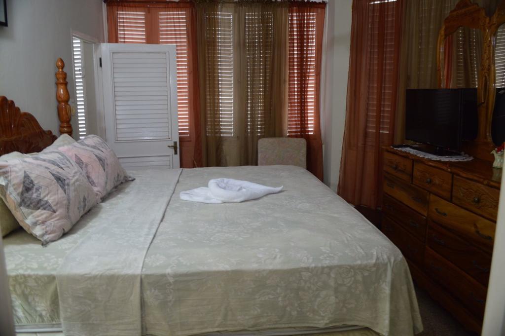 Chill On The Hill Apartment Ocho Rios