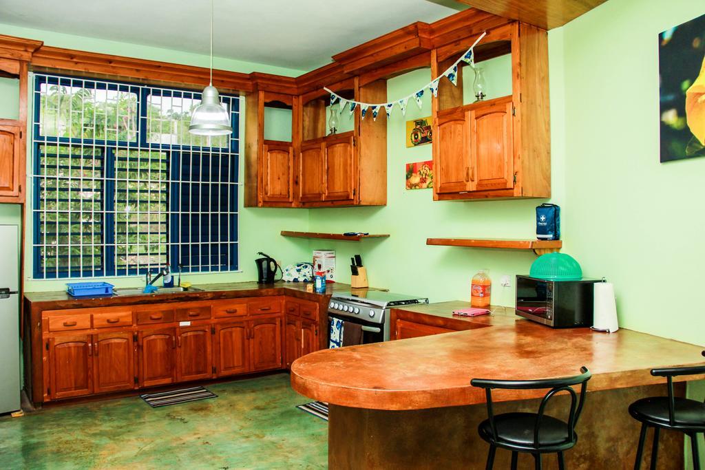 Holiday home Sunshine Lodge: Your Away From *
