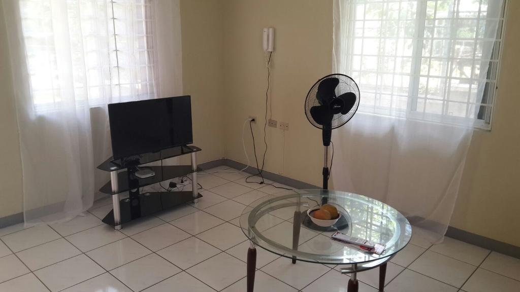 Homestay Camelia Kingston