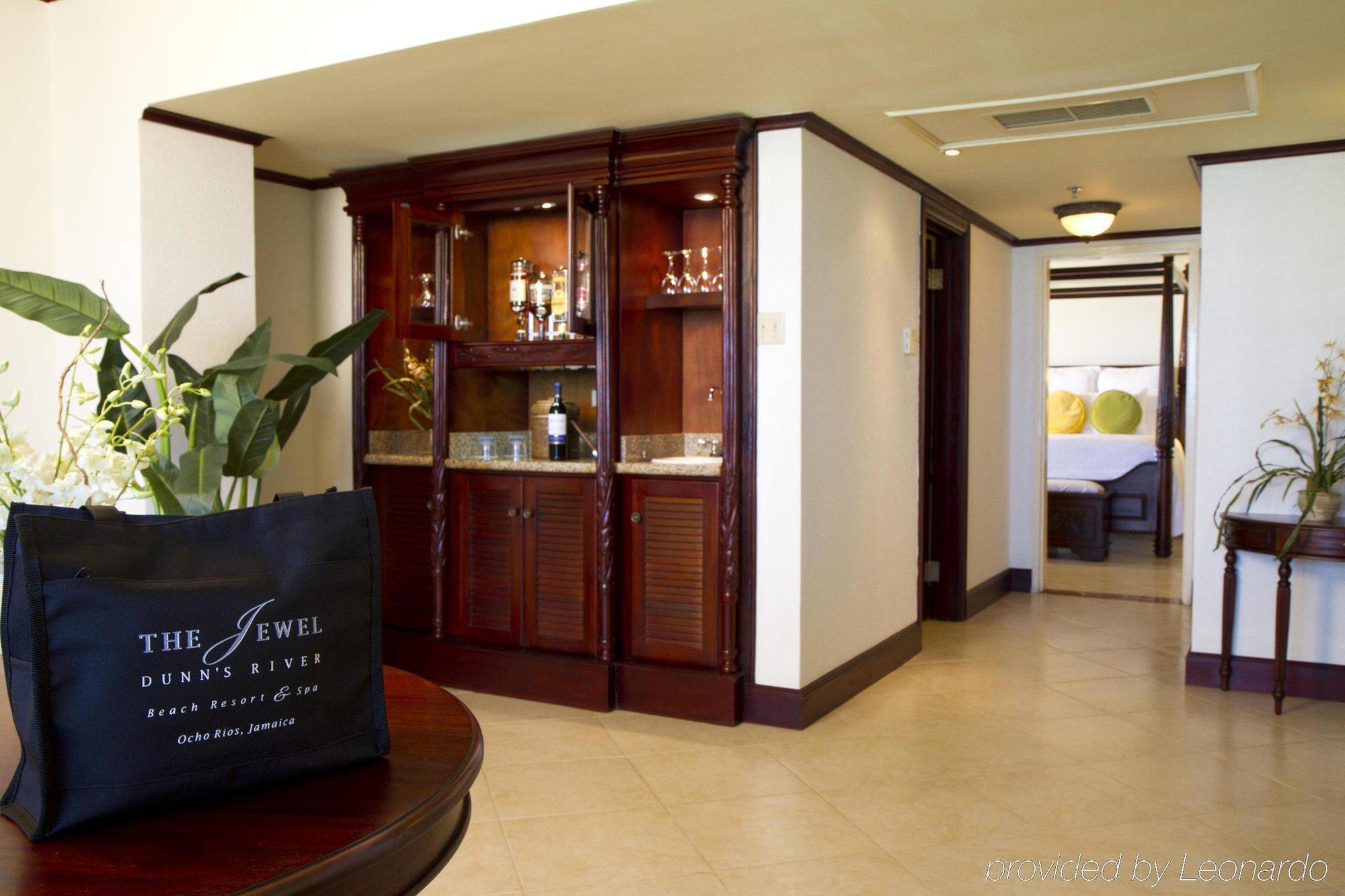 Jewel Dunn's River Beach & Spa, Ocho Rios,curio Collection By Hilton 4*