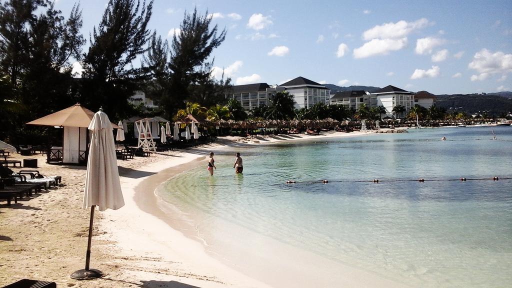 Apartment One Seawind On The Bay 1bd