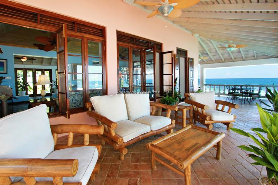 Villa Jasmin Hill Three Bedroom *