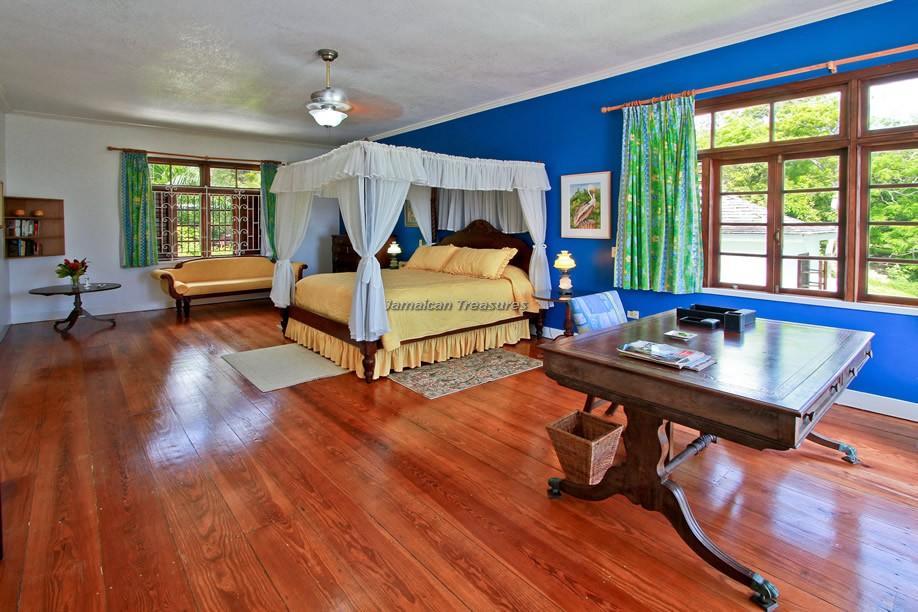 Villa Jasmin Hill Three Bedroom *