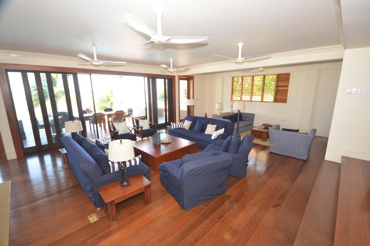 Tallawah Five Bedroom * Silver Sands