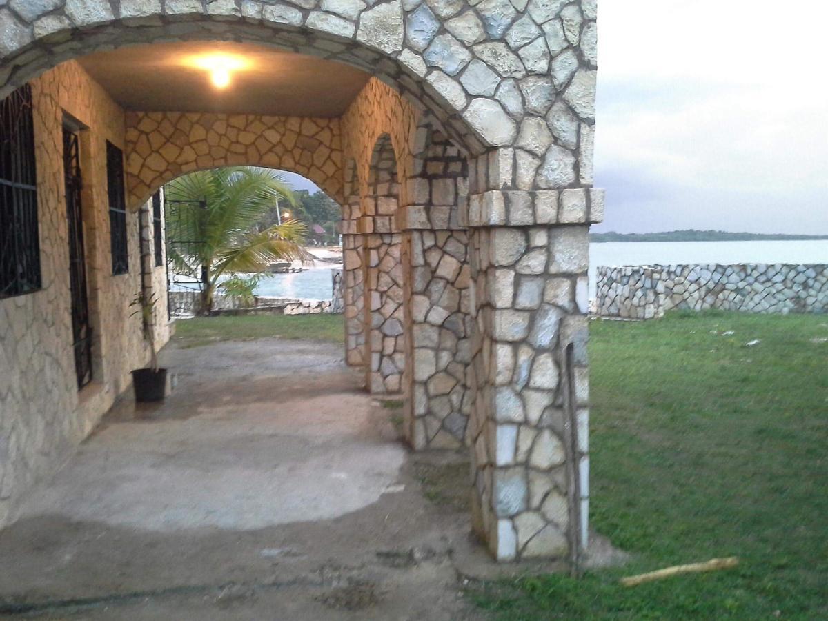 The Belair * Bluefields