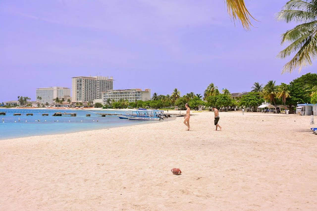 Sea Bird @ Sandcastles * Ocho Rios