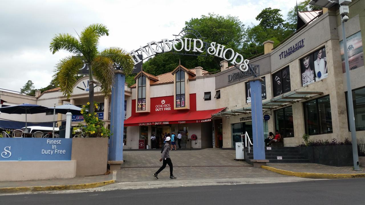 Apartahotel Almond Grove At Castle Ocho Ríos