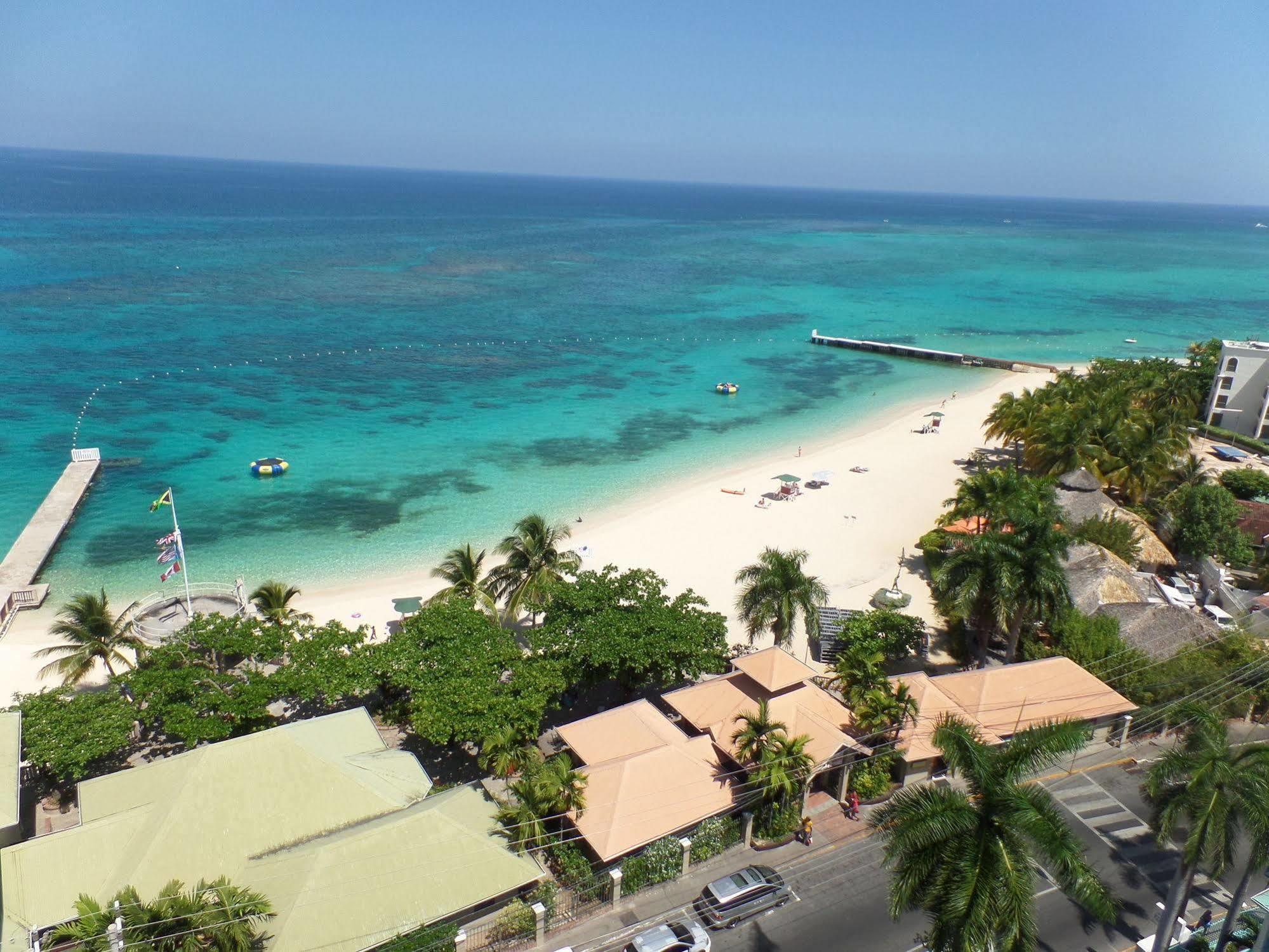 Apartahotel -montego Bay Club Montego Bay