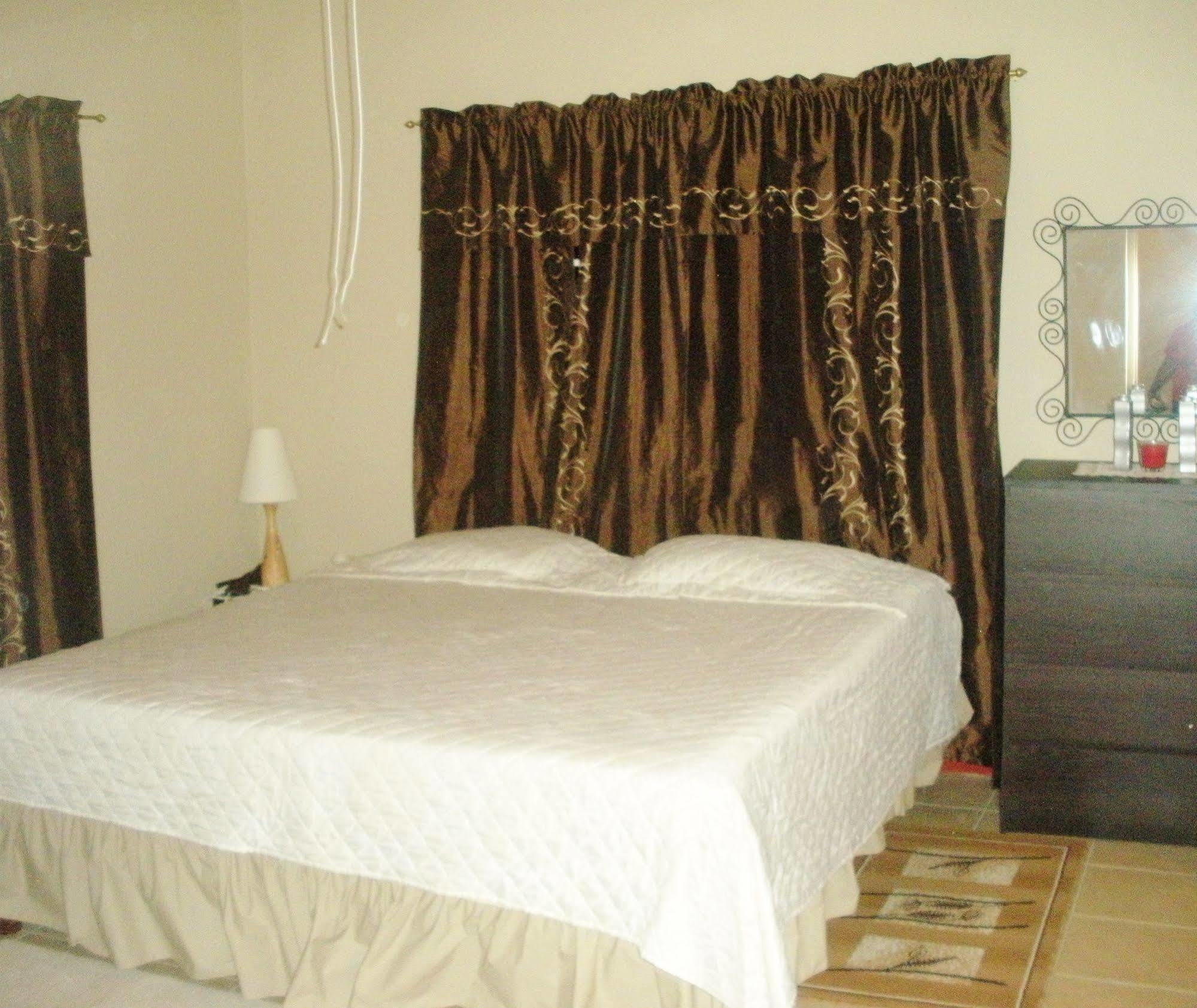 Mom's Village Bed and breakfast