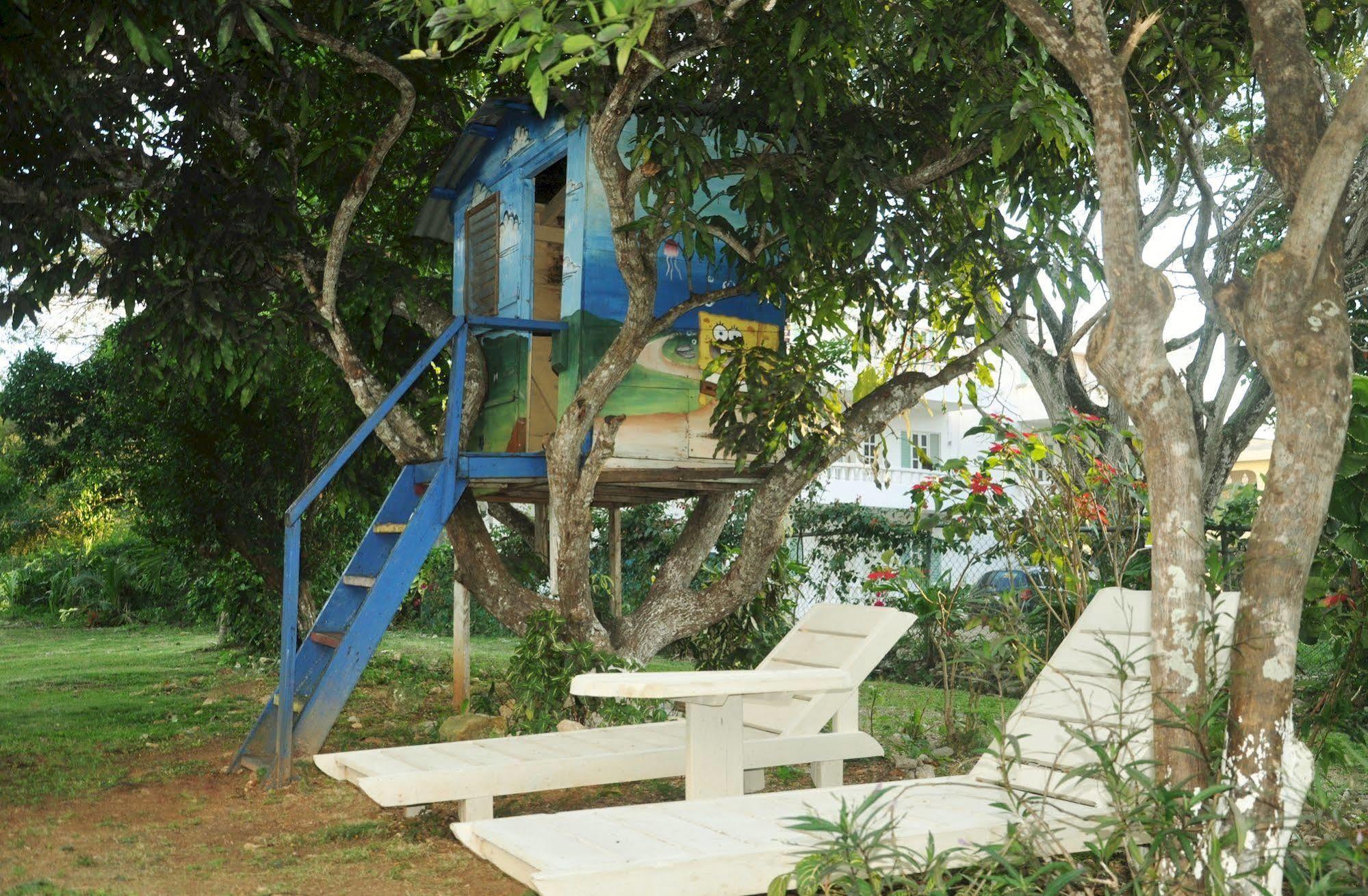 Mom's Village Bed and breakfast 2*