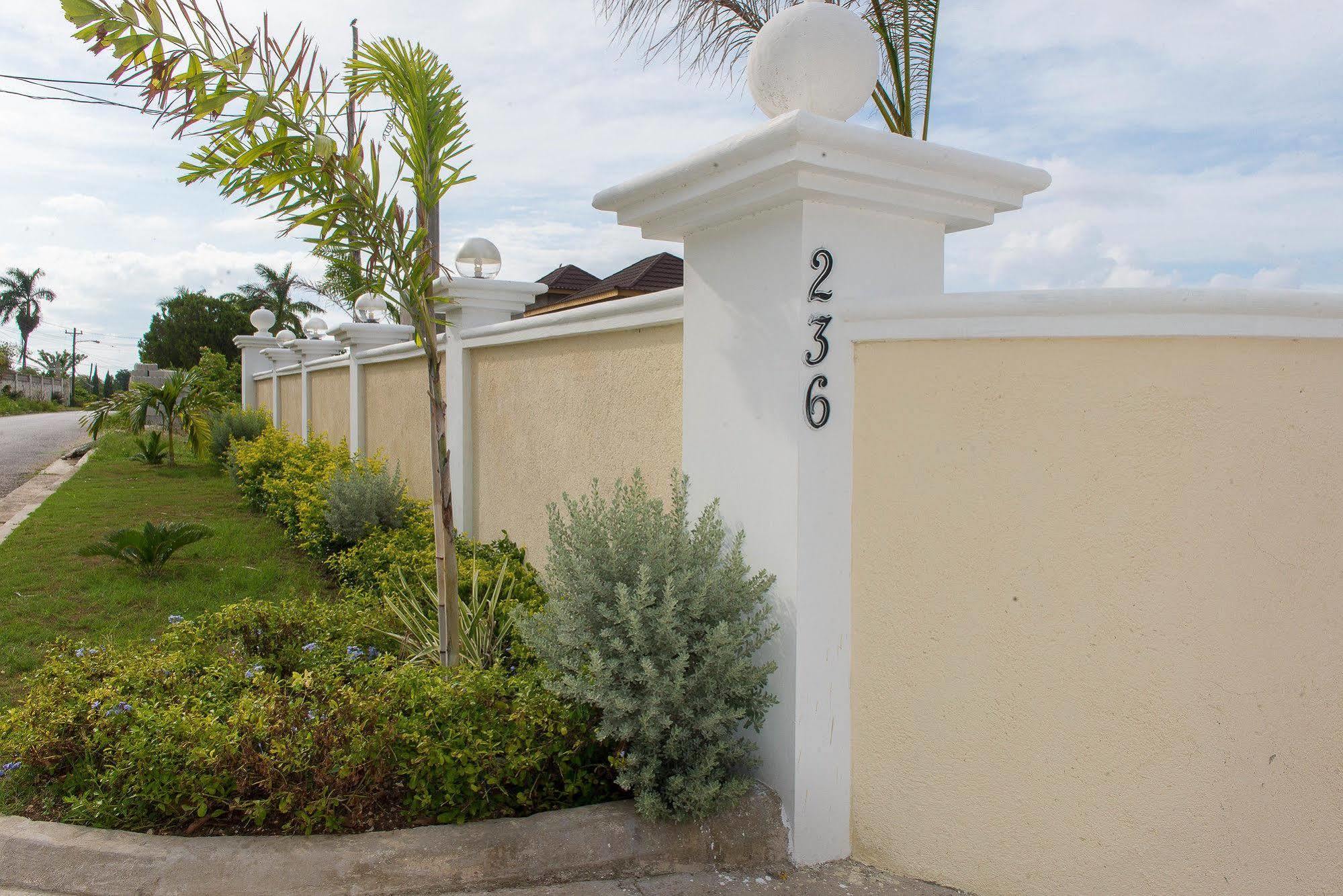 Khastle Khodero Bed & Breakfast 3*