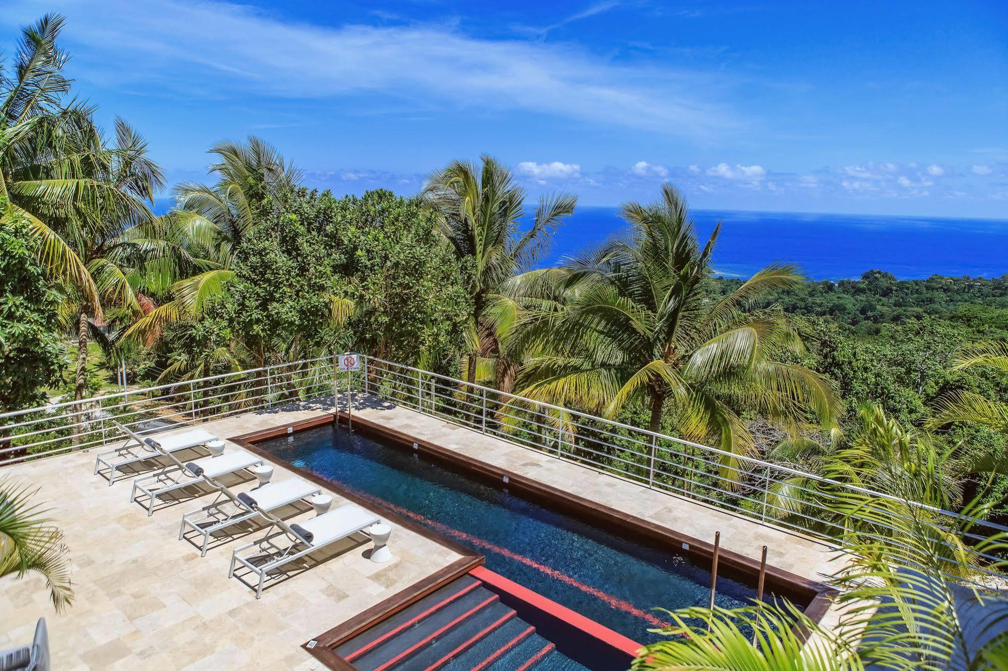 Cocosan Villa