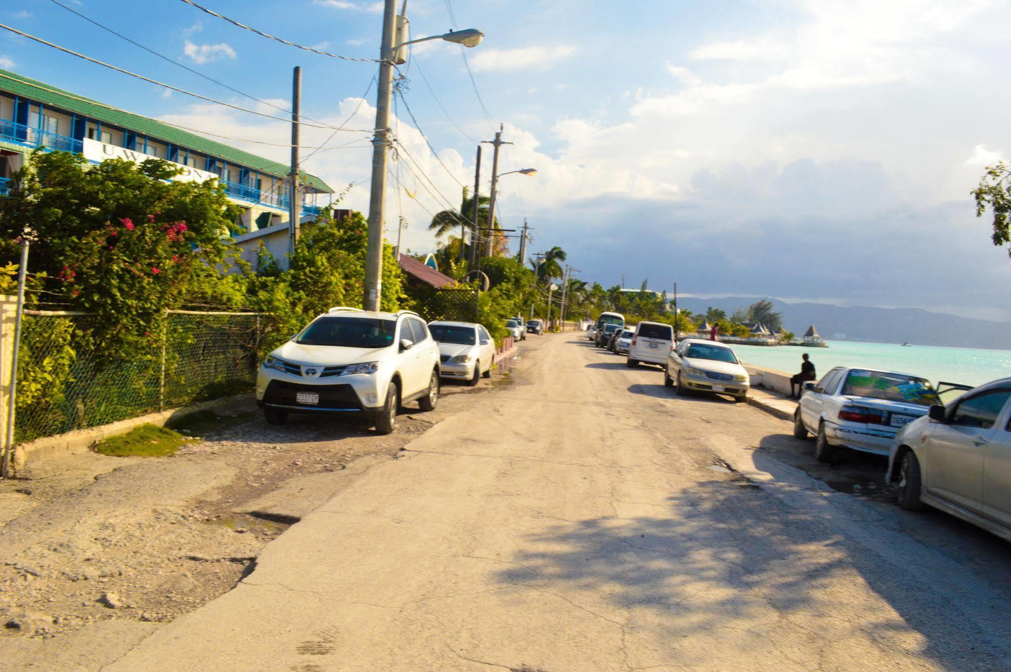 Hotel Dead End Beach Road Montego Bay