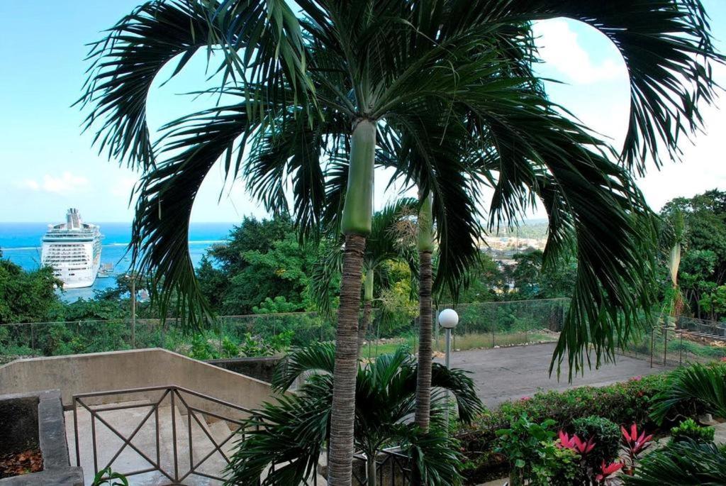Apartment Sky Castles H6 *