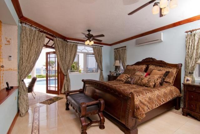 Copperwood Luxury Oceanfront With Pool Villa