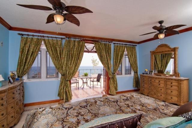 Copperwood Luxury Oceanfront With Pool *
