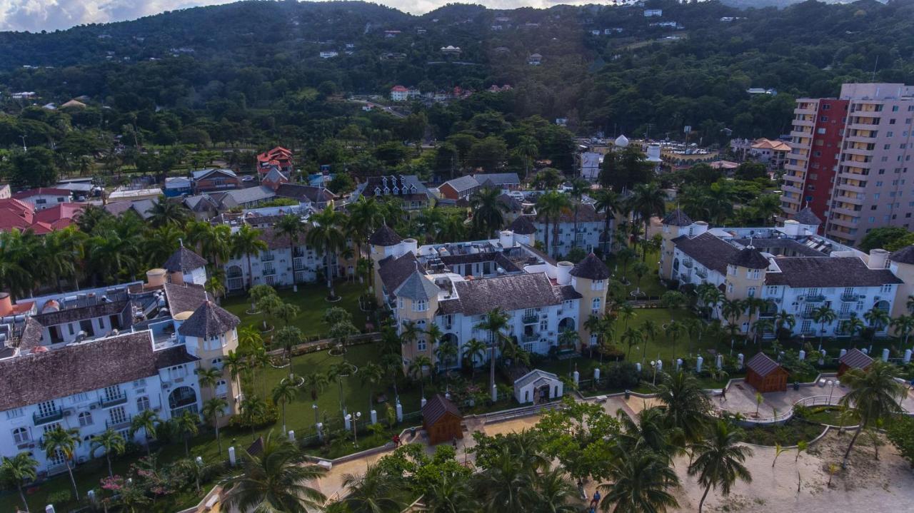 Serenity By The Sea At Turtle Towers Ocho Rios