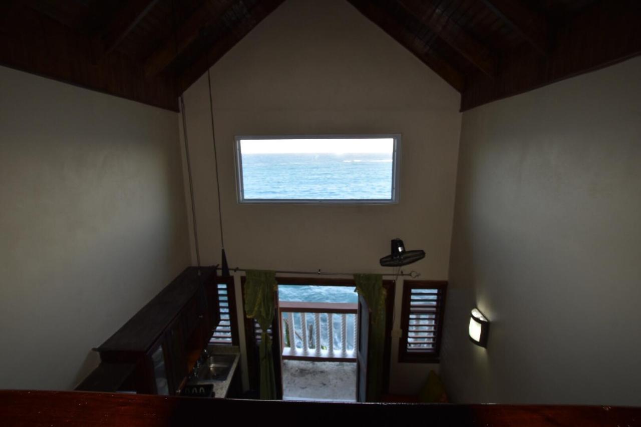 Shipwatcher W/mezzanine * Ocho Ríos
