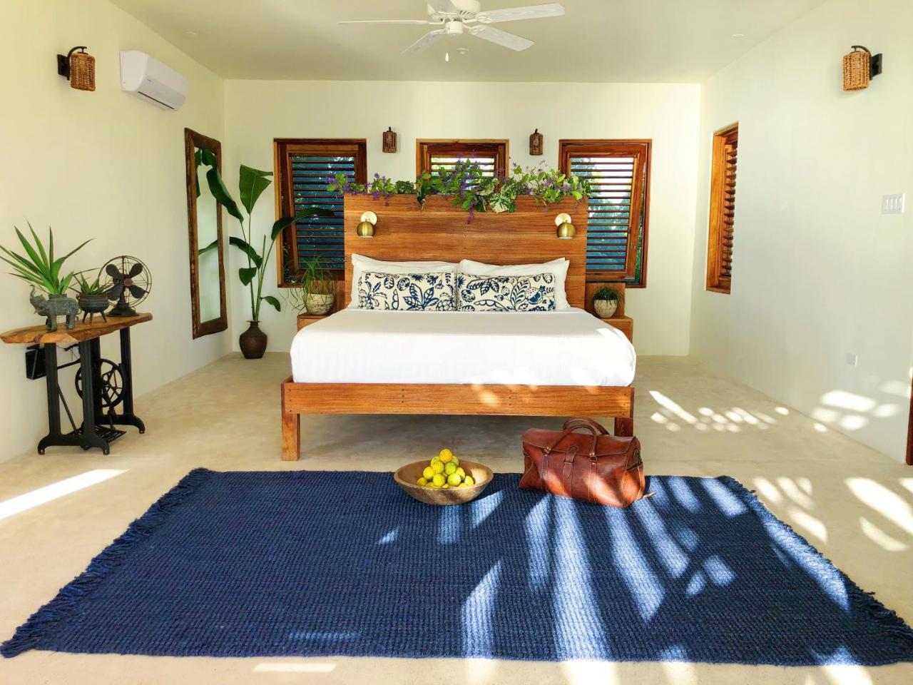 Kotch Treasure Beach