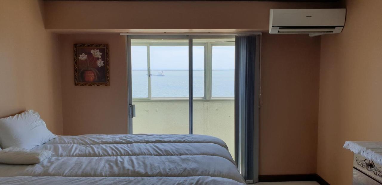 Ocean Boulevard *