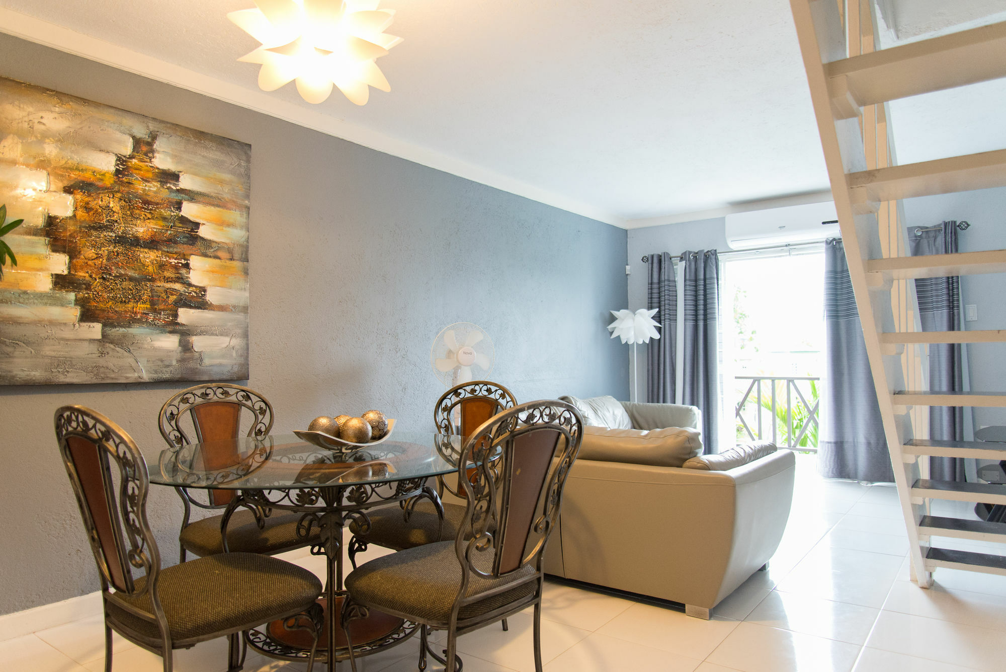 The Tallyman Apartment *