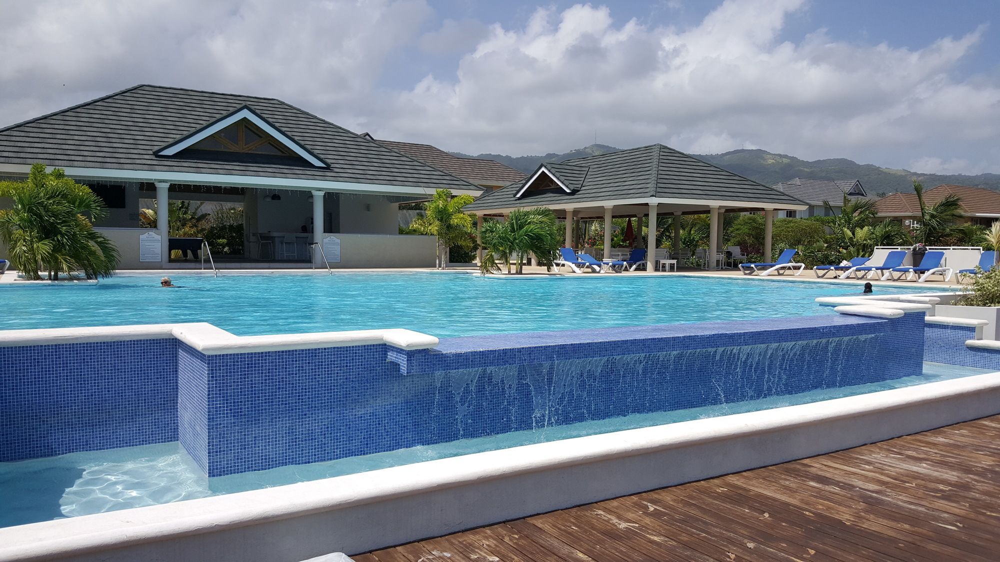 Ocho Rios At Coolshade V Apartment