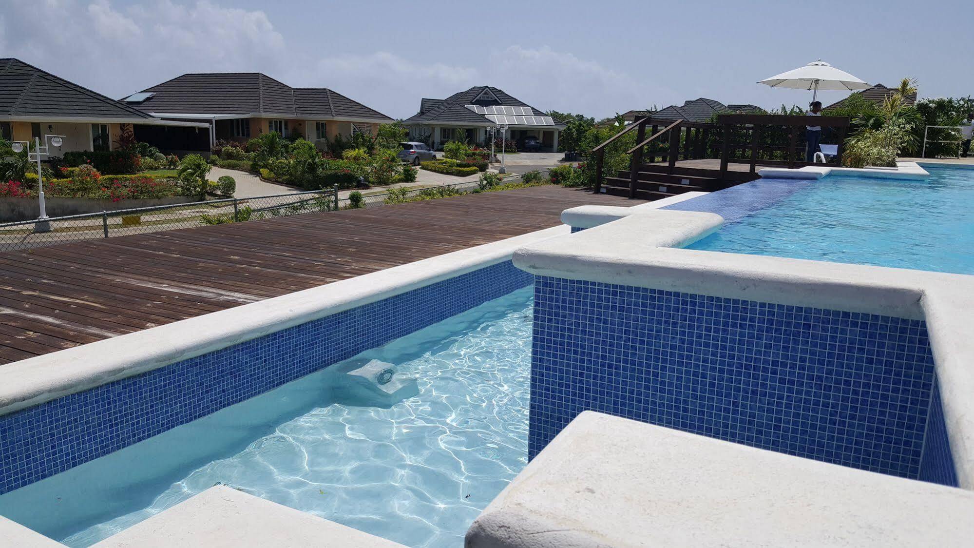 Apartment Ocho Rios At Coolshade V