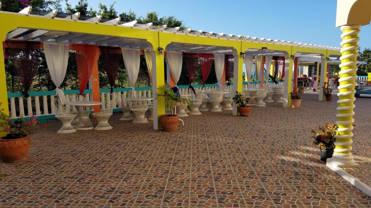 Pensión Taino Cove