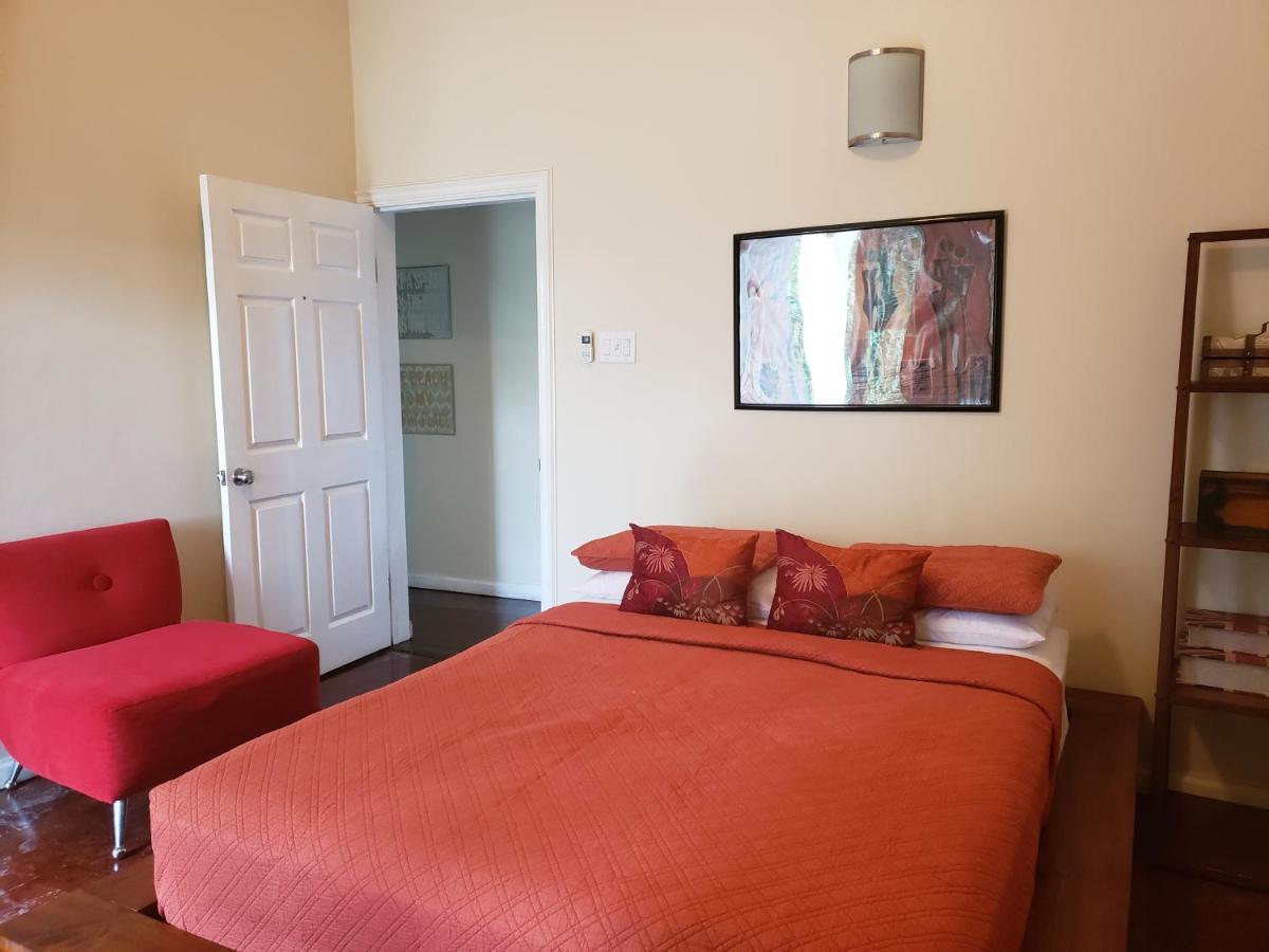 Blue Paloma Bed and breakfast