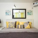 Sandcastles Resort 1 bed 24 hours Wi Fi Best Location in Ocho Rios sleeps 2
