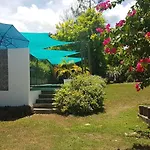 Ancella\'S Garden Apartment-Beach-5Min Drive, 1 Hr Montego Bay, 25 Mins Ocho Rios, Continental Breakfast