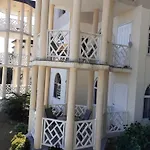 Secluded Studio@Sky Castles, Columbus Heights, Ocho Rios