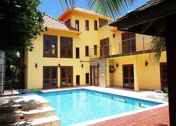One Luxe Jamaica Villa With Private Pool, Modern Interior And Secluded