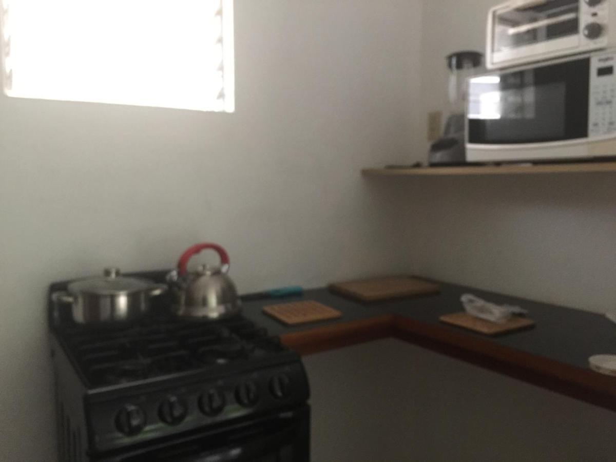 Ancella'S Garden Apartment-Beach-5Min Drive, 1 Hr Montego Bay, 25 Mins Ocho Rios, Continental Breakfast Runaway Bay