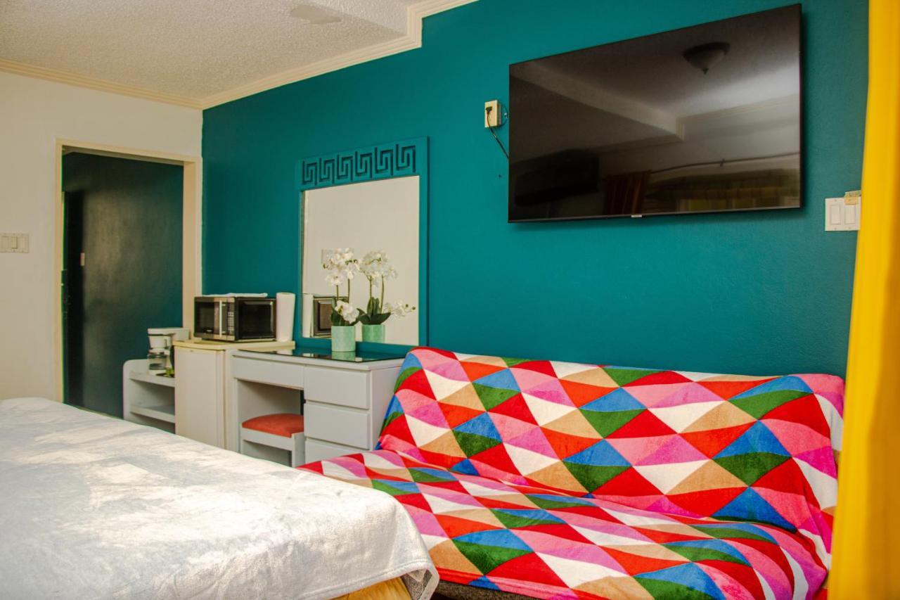 E 20 Mystic Ridge Apartment *