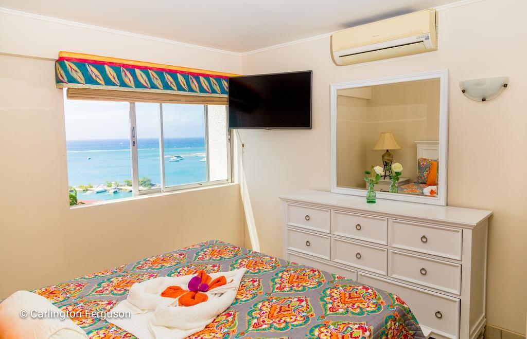 Turtle Towers Apartahotel Ocho Ríos